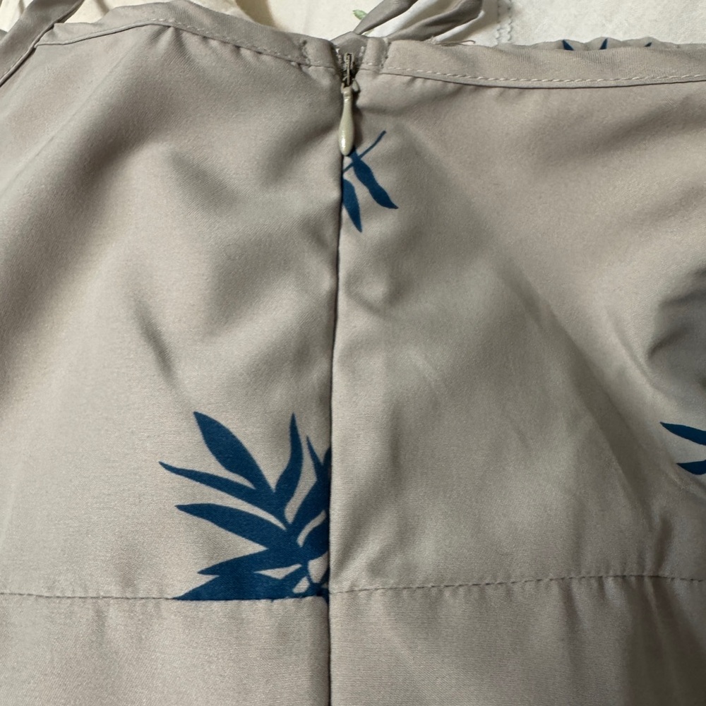 Elegant Grey and Blue Leaf Print SunDress - Picture 5 of 8